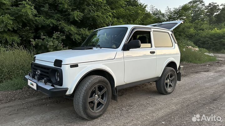 LADA 4x4 (Нива) 1.7 МТ, 2016, 74 000 км