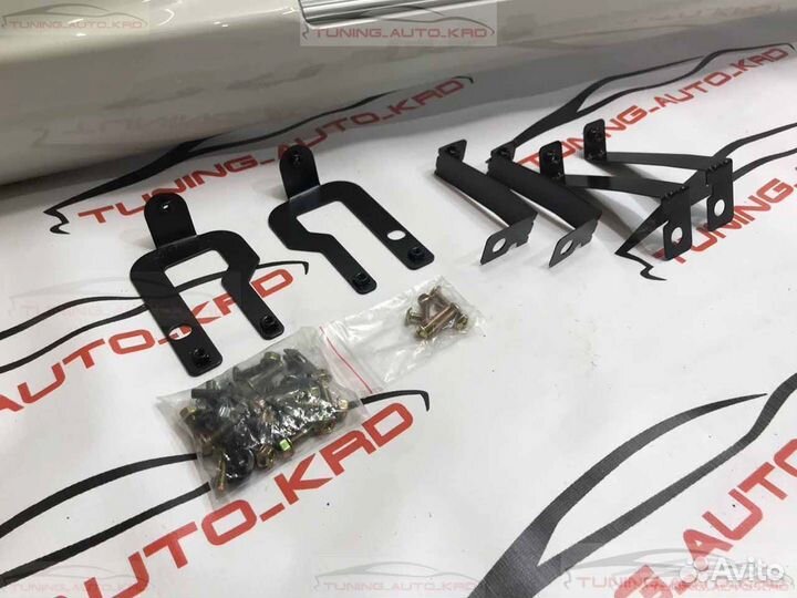 Подножки (пороги) Toyota Land Cruiser 100 K468