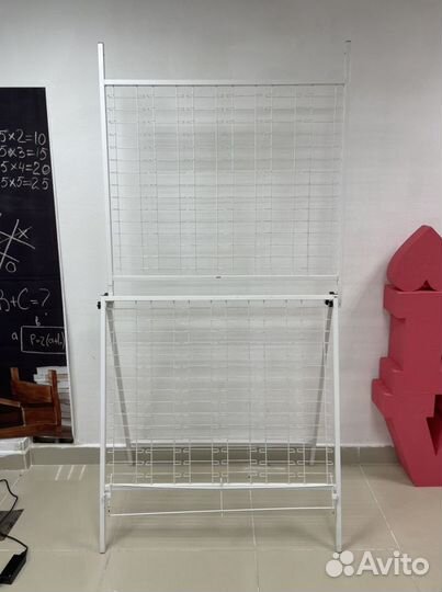 Стойка для очков