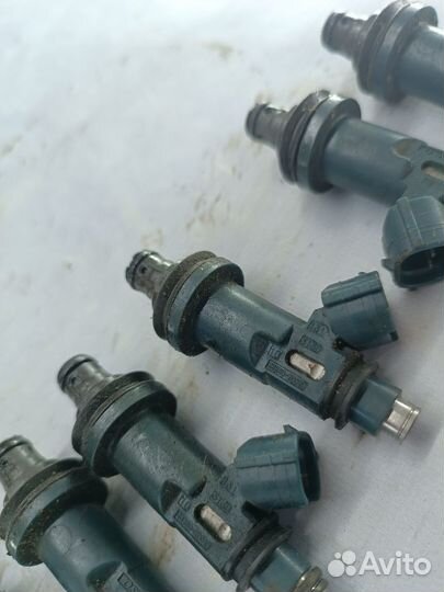 Форсунка комплект Lexus RX 300