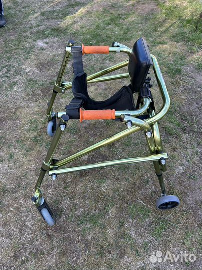 Ходунки для инвалидов