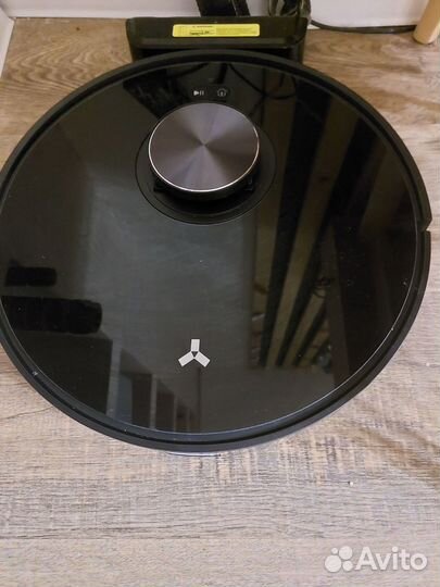 Продам робот пылесос Accesstyle VR32L02MB