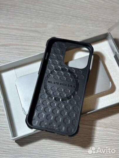 Чехол UAG Metropolis LT для iPhone 13 Pro