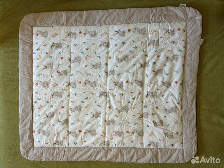 Бортики и одеяло в кроватку