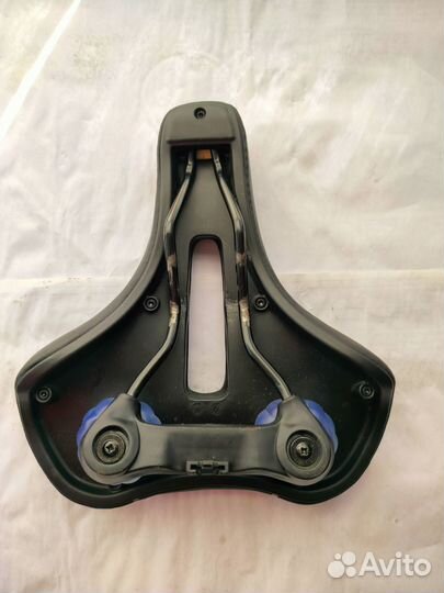 Велосипедное седло brooks