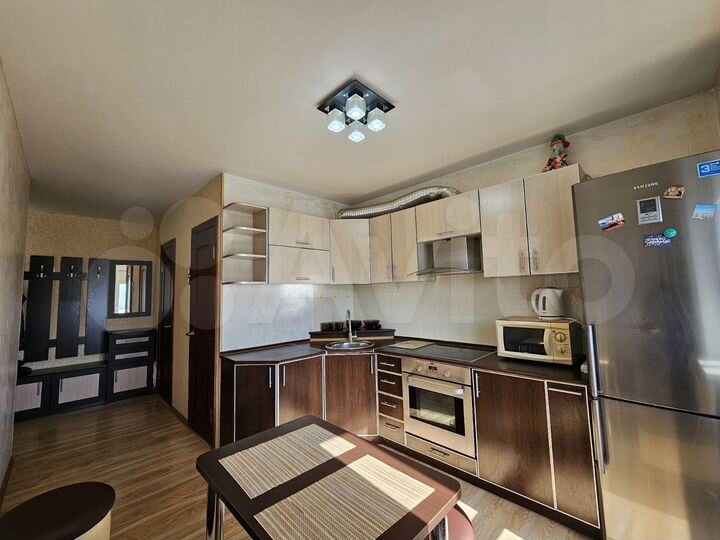 2-к. квартира, 56 м², 9/10 эт.