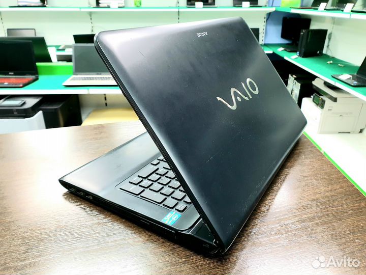 Ноутбук sony vaio 17