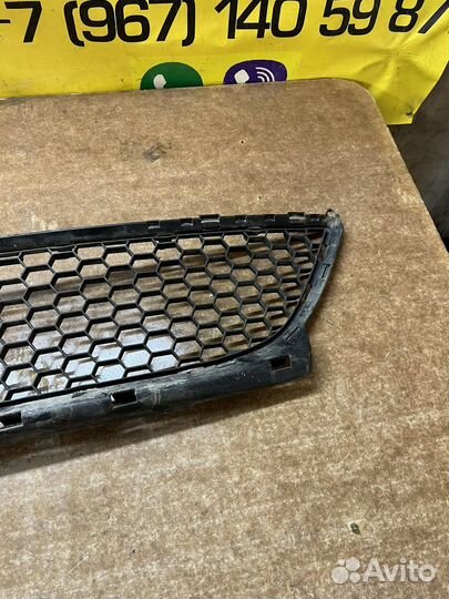Рено логан решетка радиатора