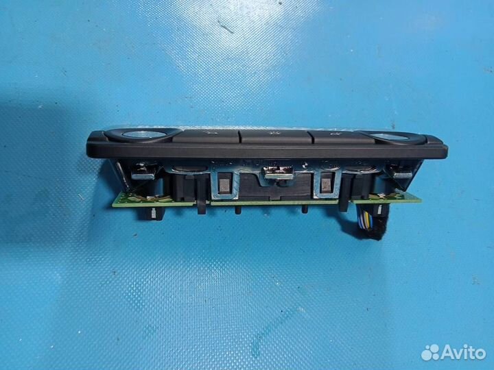 Плафон освещения потолочный, задний BMW 5-серия F