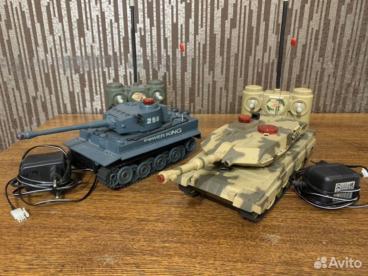 Набор радиоуправляемых танков