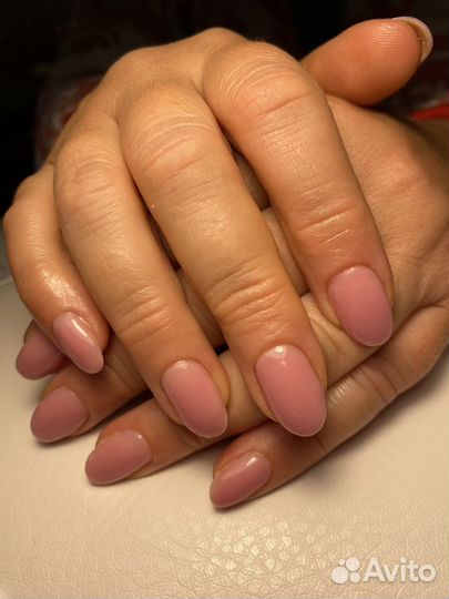 Маникюр и педикюр