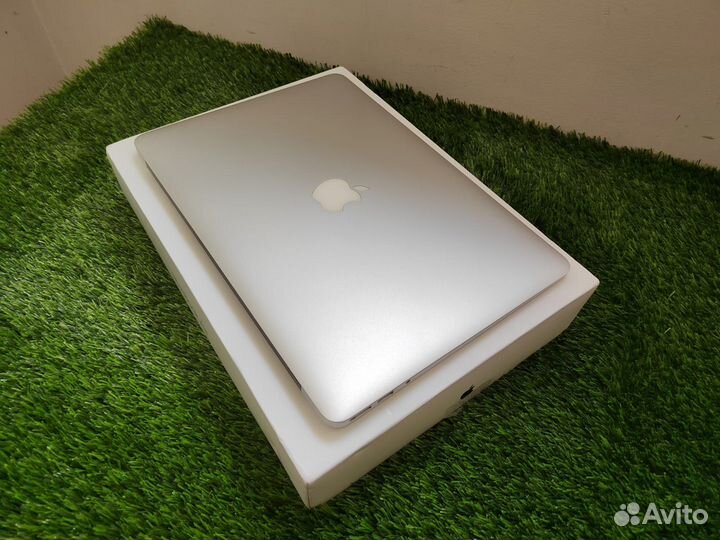 MacBook Air 13 (2017 / 8 RAM)