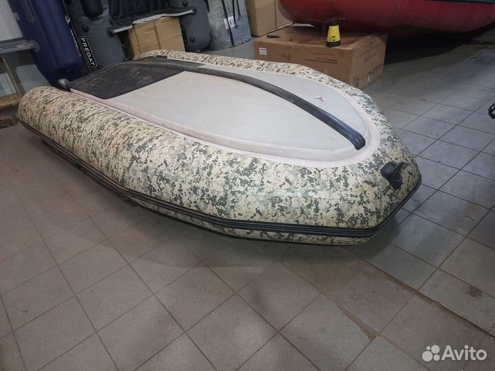 Лодка Rocky 375