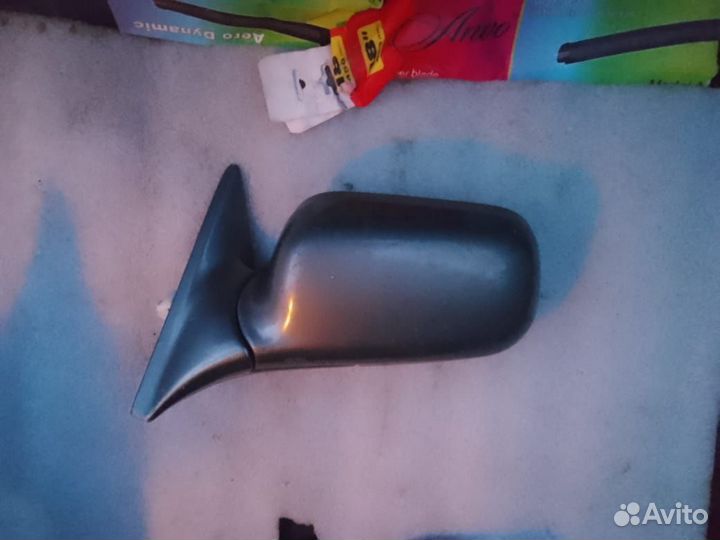 Зеркало левое Toyota vista sv30