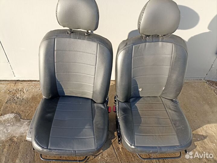 Сиденья передние с подогревом LADA Largus
