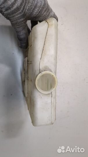 Бачок омывателя Suzuki Swift