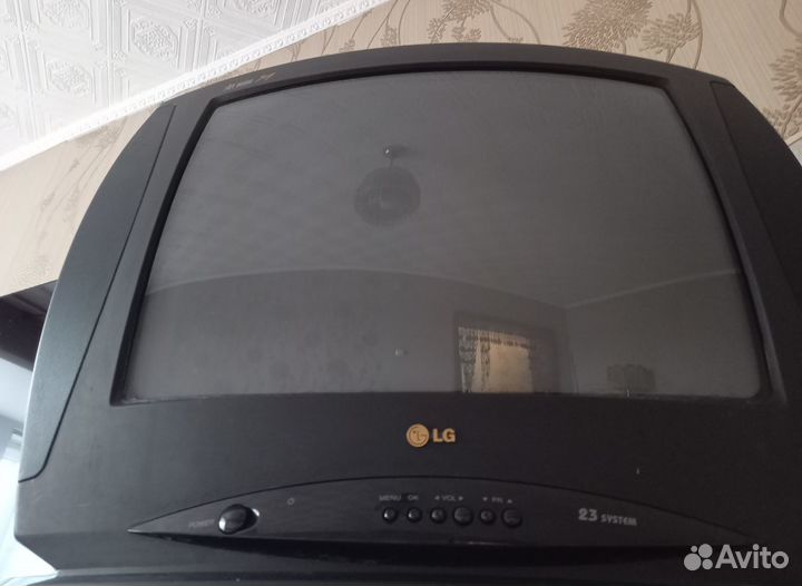 Продам телевизор LG Joymax