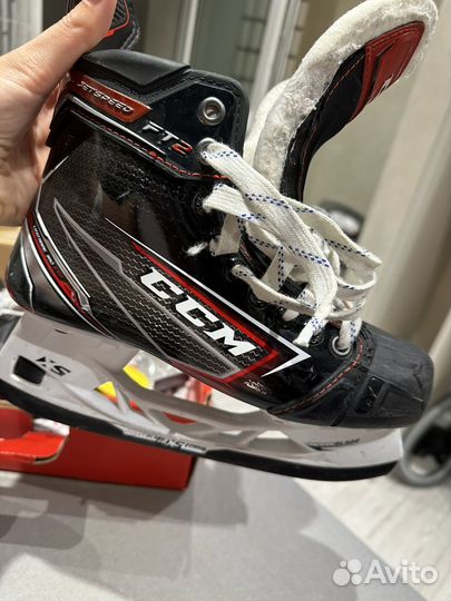 Коньки хоккейные ccm
