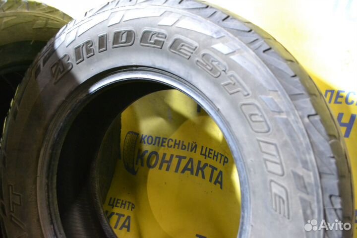 Bridgestone Dueler A/T 697 265/65 R17