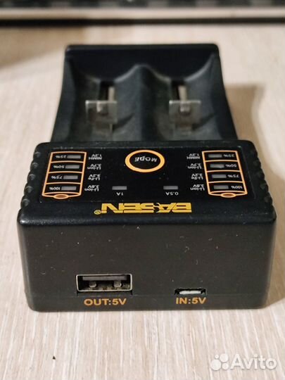 Универсальное зарядное устройство для АКБ