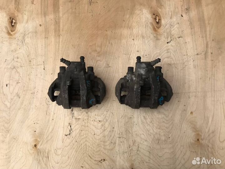 Задний суппорт Mercedes E240 E320 W211