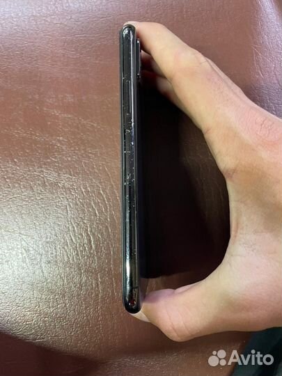 iPhone Xs, 64 ГБ