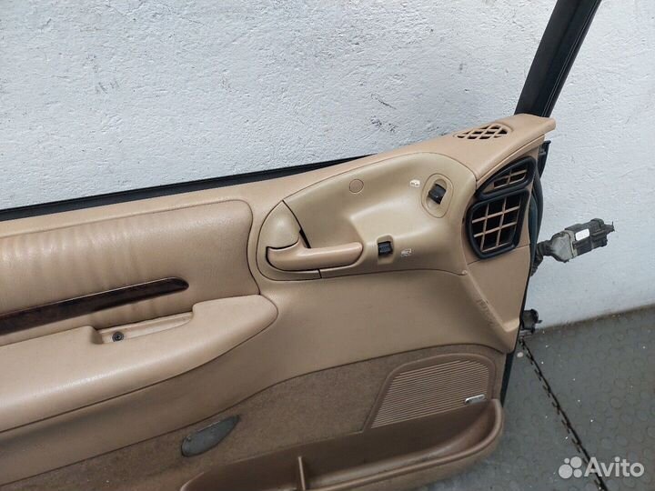 Дверь боковая левая передняя Chrysler Voyager, 1999