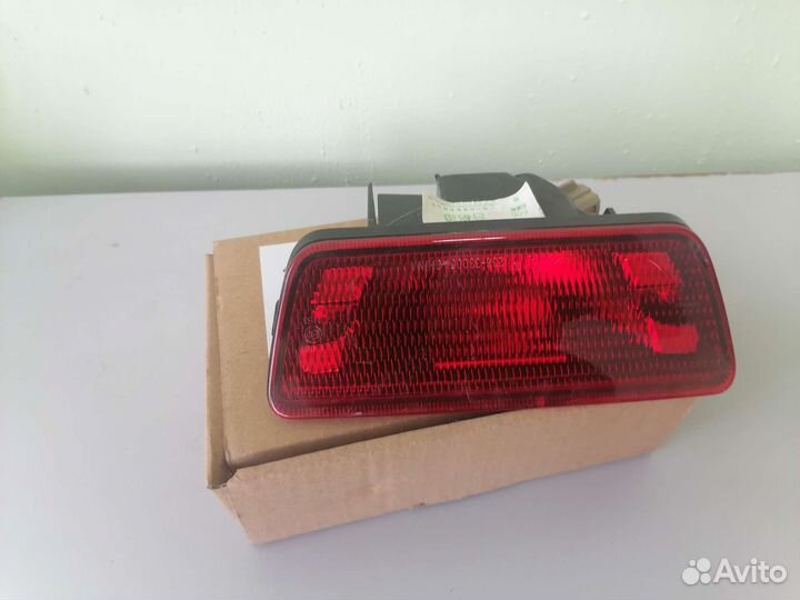 Фара противотуманная задняя Nissan X-Trail