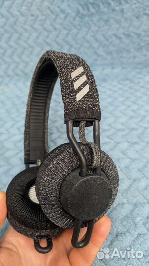 Беспроводные наушники Adidas RPT-01