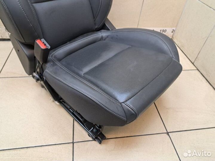 Сиденье переднее левое Exeed Lx 1.6 sqrf4J16 4WD