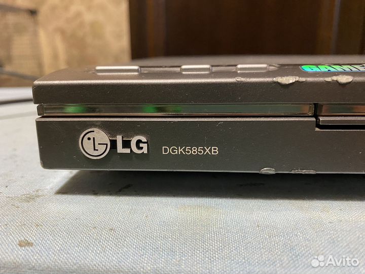 DVD-плеер LG DGK585XB