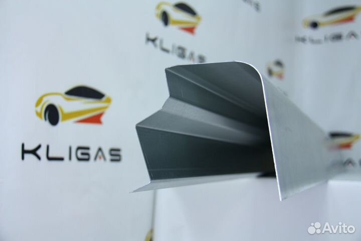 Ремонтный порог Mercedes Benz W208