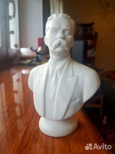 Бюст фарфоровый Максим Горький лфз Бисквит СССР
