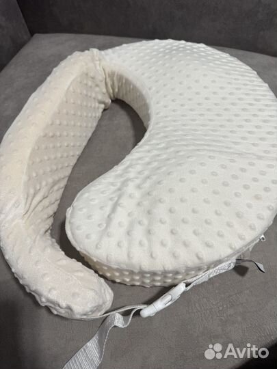 Подушка для кормления малыша грудью