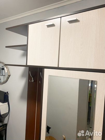 Прихожая шкаф бу с зеркалом