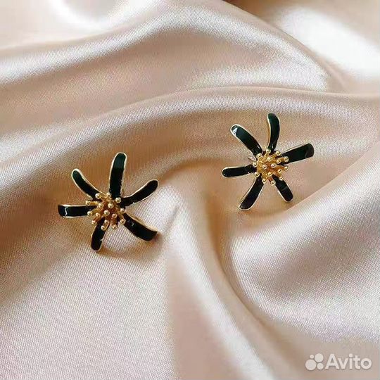 Серьги женские