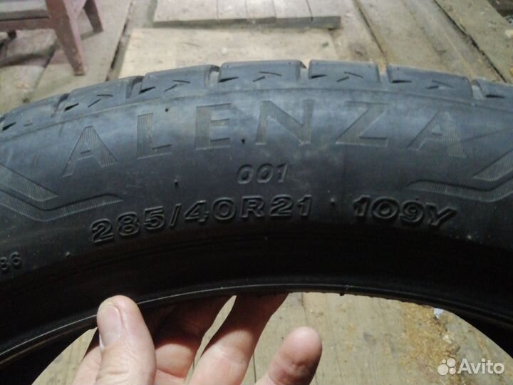 Bridgestone Alenza 001 285/40 R21