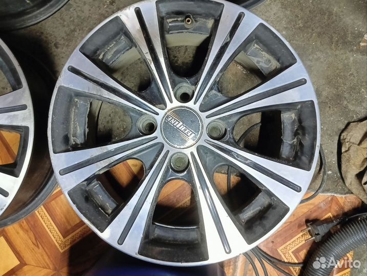 Литье диски Tech Line 423 R14 4x100