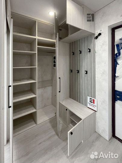 Шкаф в прихожей на заказ
