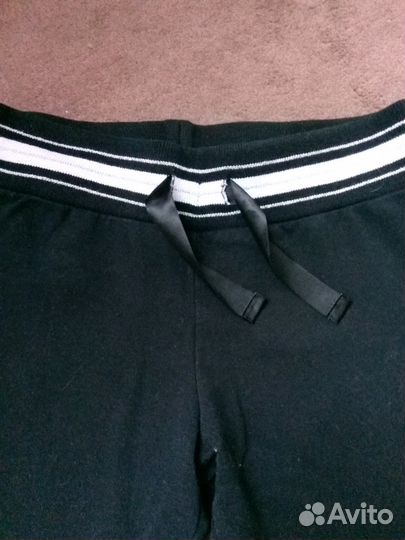 Спортивный костюм, спортивные брюки