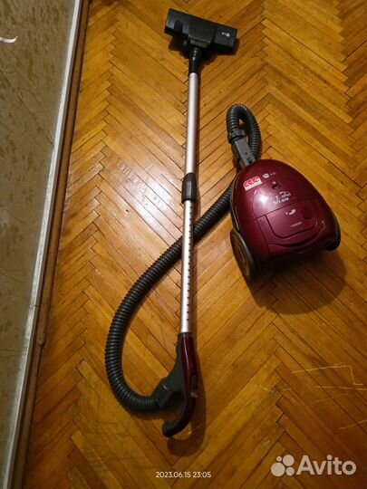 Пылесос LG,1450 Вт,управление на ручке