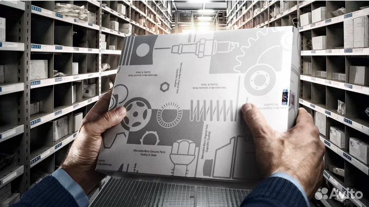 Продавец автозавчастей