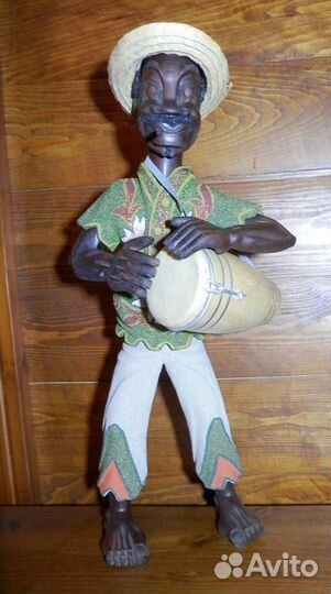 Статуэтка фигурка африканского барабанщика