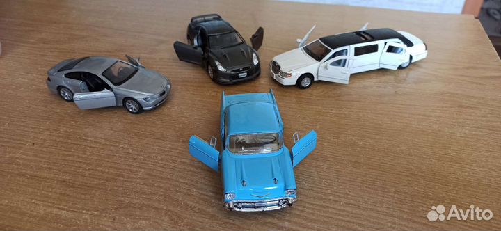 Модельки машин металлические