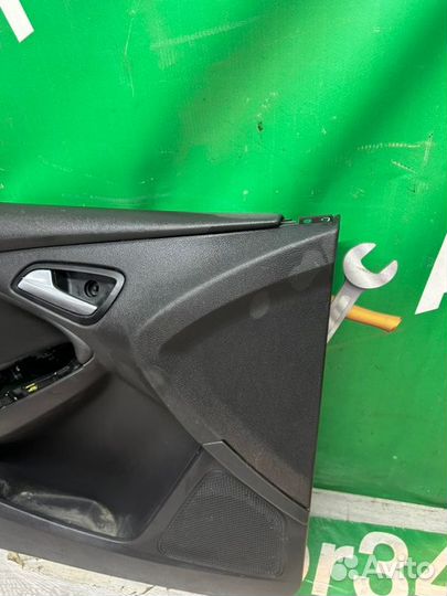 Обшивка двери передняя левая Ford Focus 3 1.6 2013