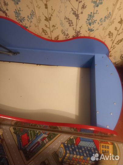 Кроватка-машинка детская