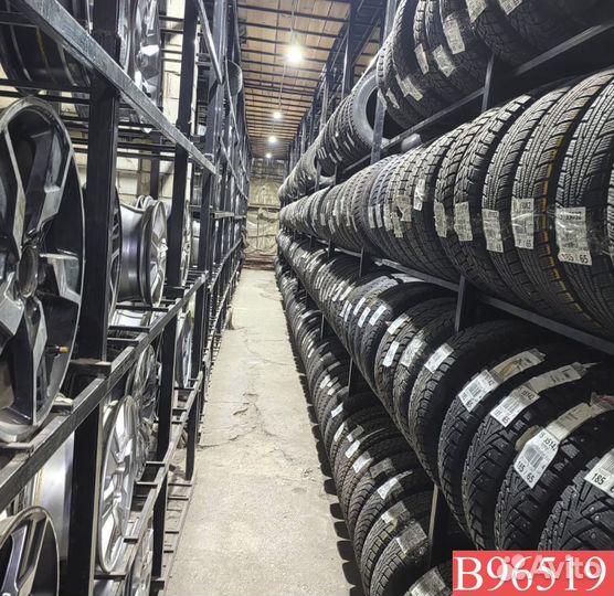 Goodyear UltraGrip 225/65 R17 102R