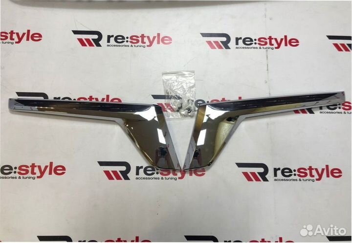 Решетка радиатора Toyota Land Cruiser 200 K275