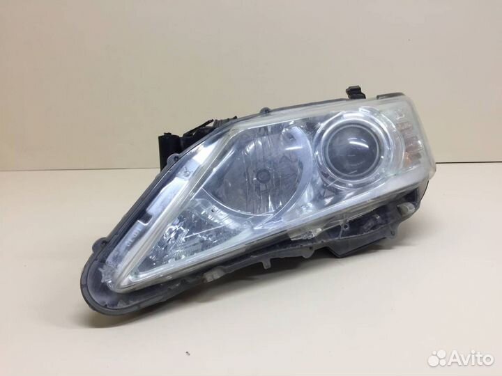 Фара левая Toyota Camry