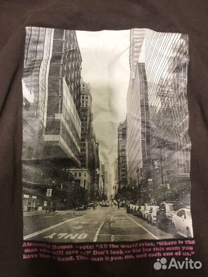 Одежда с шейн